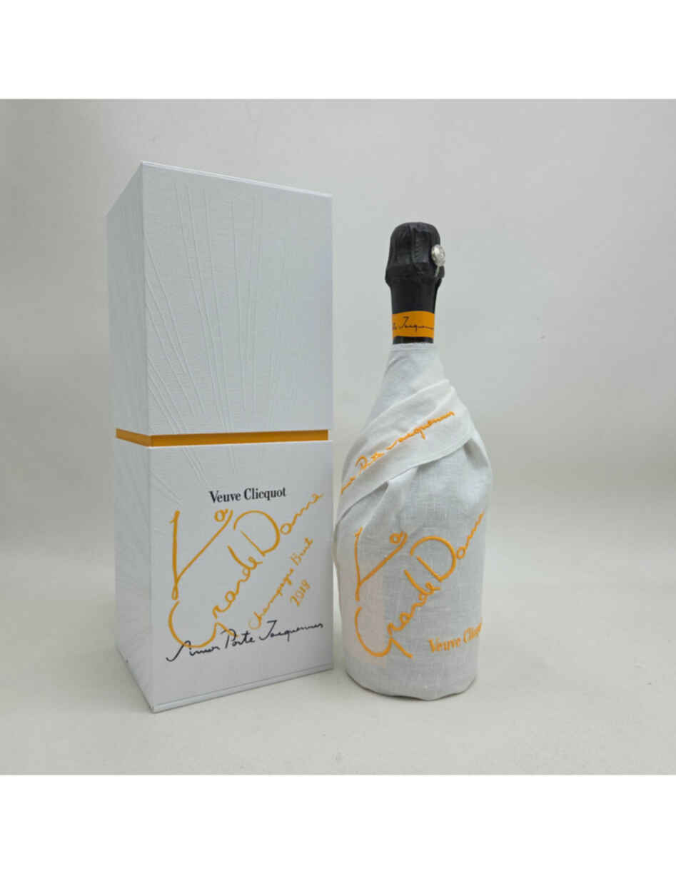 Veuve Clicquot La Grande Dame Edition Jacquemus Champagne 2018
