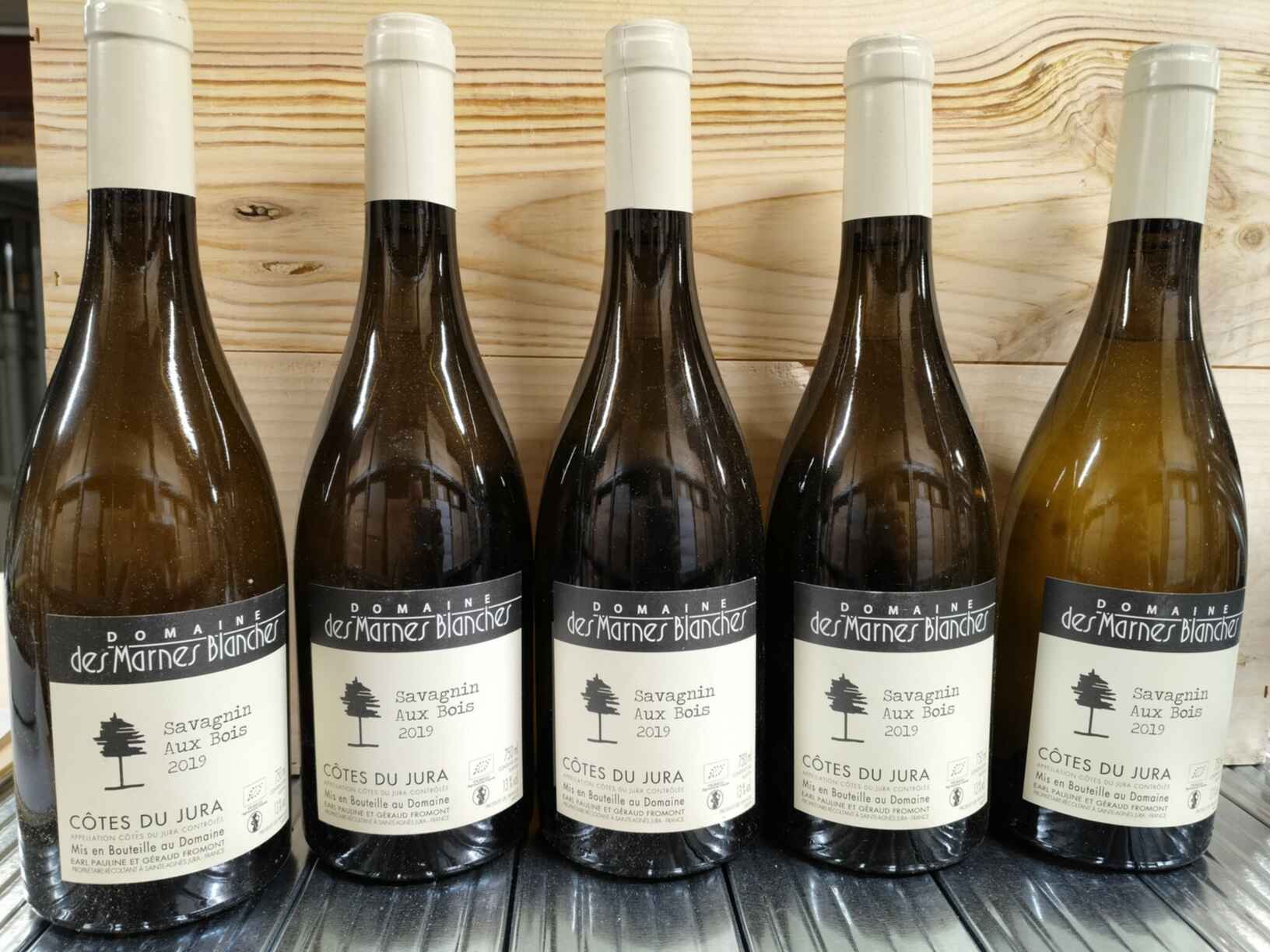 Marnes Blanches Cotes Du Jura Savagnin Aux Bois, 2019
